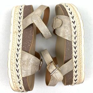 Refresh Mexy Bronze Gold Elevator Sandal Wedge 39